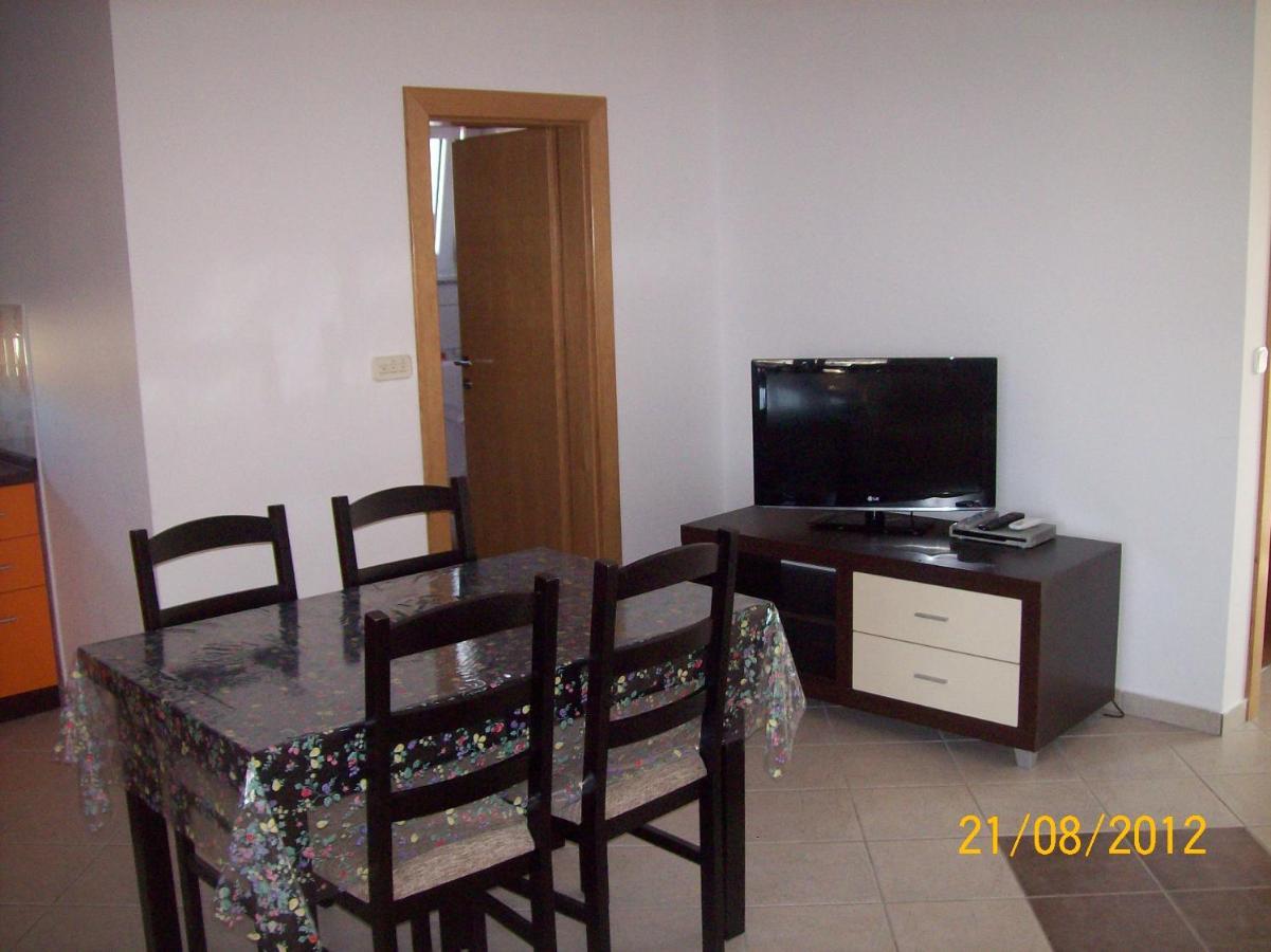 Apartments With A Parking Space Vir - 17422 Esterno foto